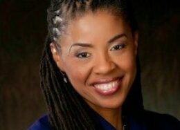 Episode 140 | [Expert Extra] Media Pitching with Avis Jones DeWeever