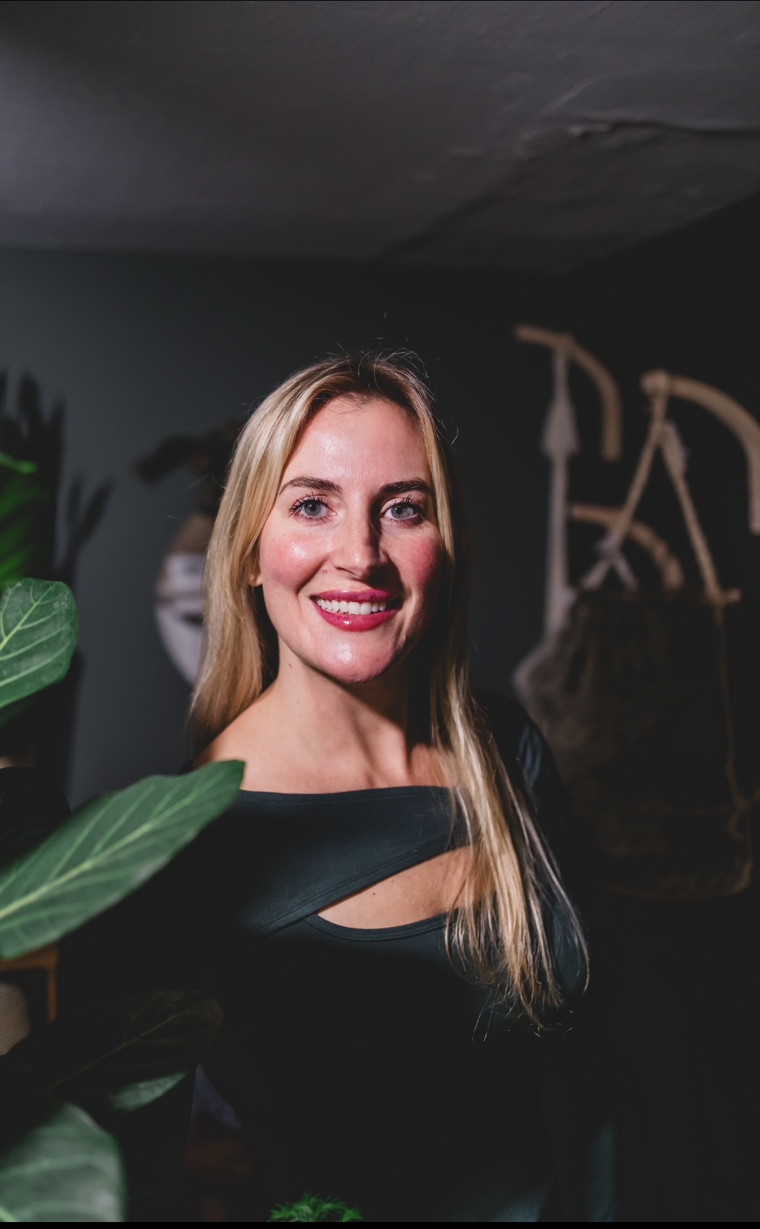 Episode 276 | Top 5 Things Leadership Needs From You So They Can Stop Bothering You and You Can Finally Focus on the Big Picture with Lisa Besler